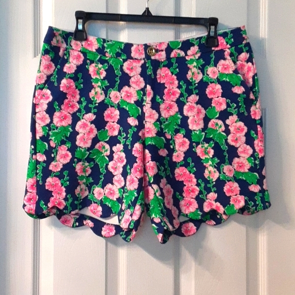 Lilly Pulitzer Pants - Adorable Lilly Pulitzer shorts. NWT. Size 8.